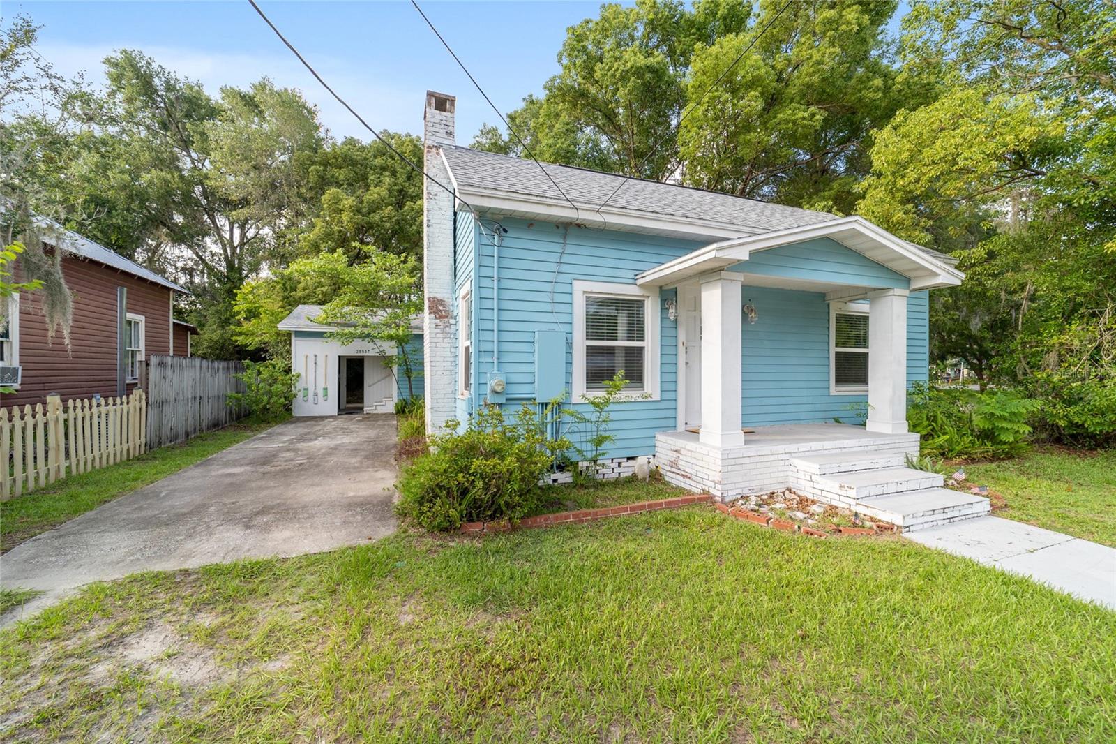 20837 Walnut St Property Photo 7