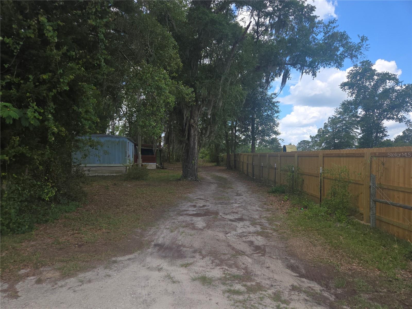 6090 Ne 87 Ter Property Photo 1