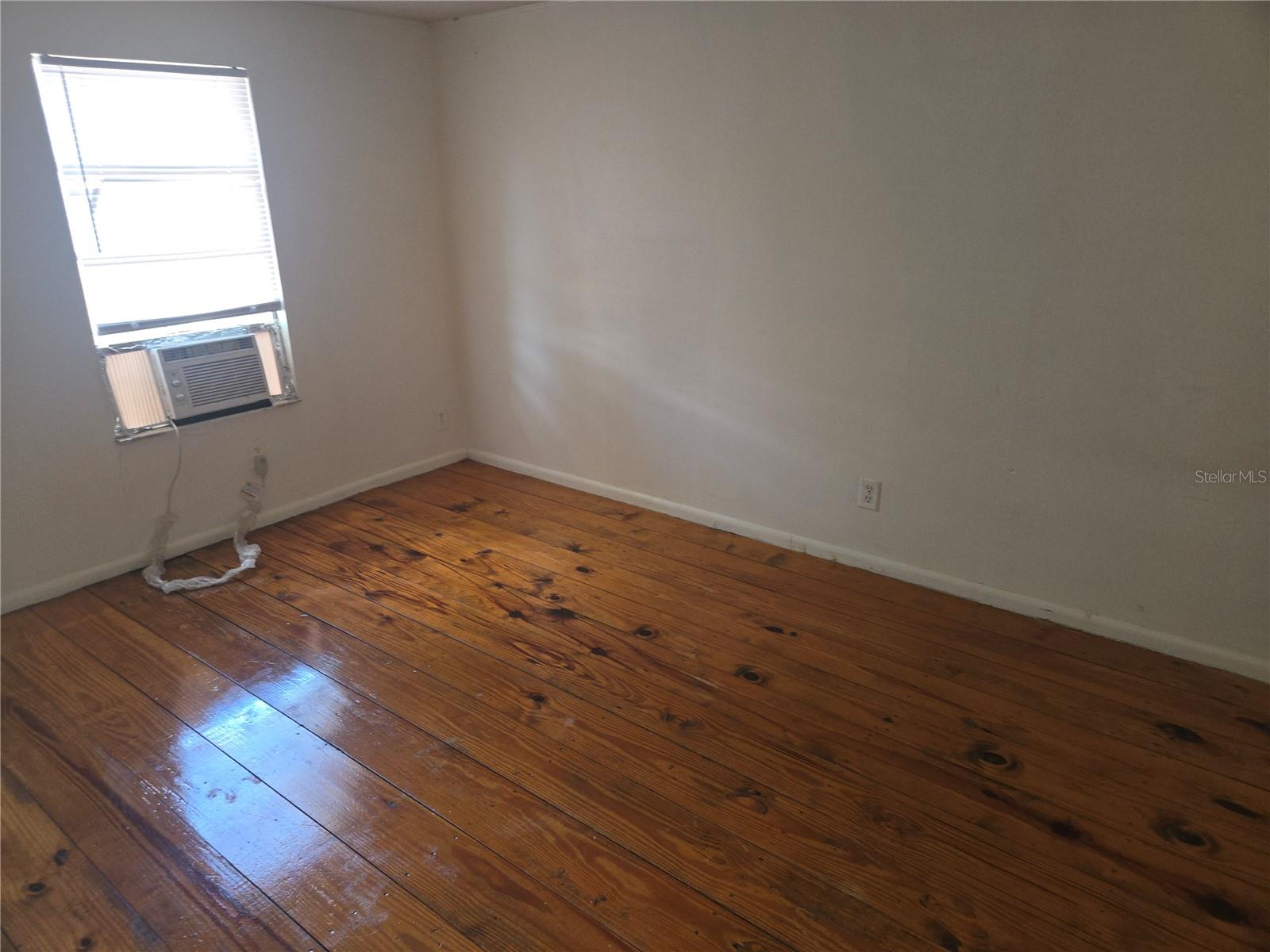 6090 Ne 87 Ter Property Photo 6