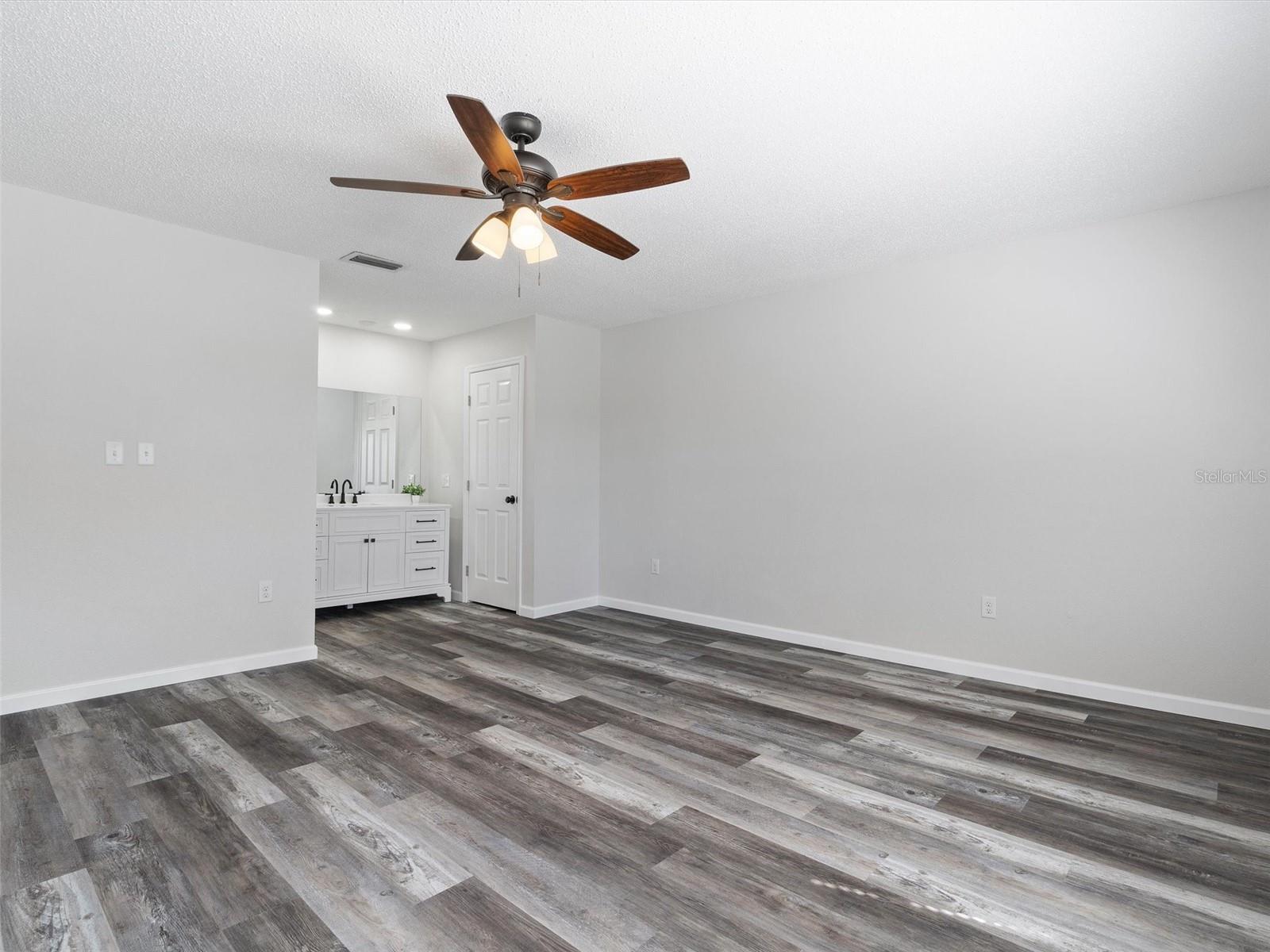 4343 Nw 80th Ave #7 Property Photo 19