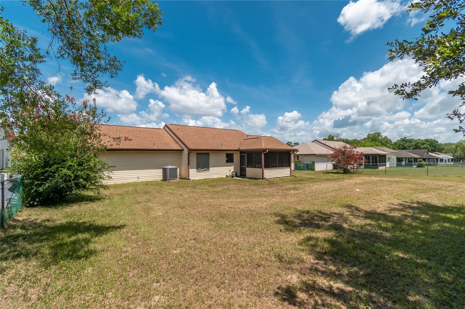 3340 Nw 44th Ct Property Photo 40