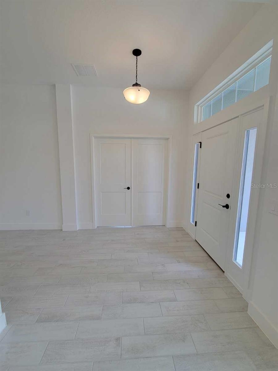 13060 Sw 38th Ter Property Photo 4