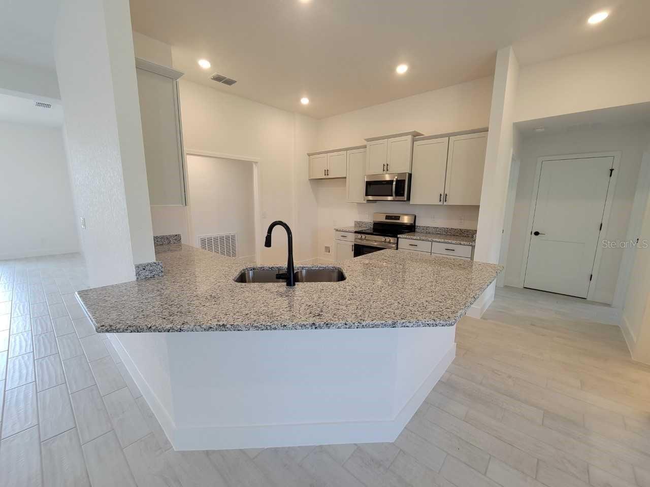 13060 Sw 38th Ter Property Photo 7