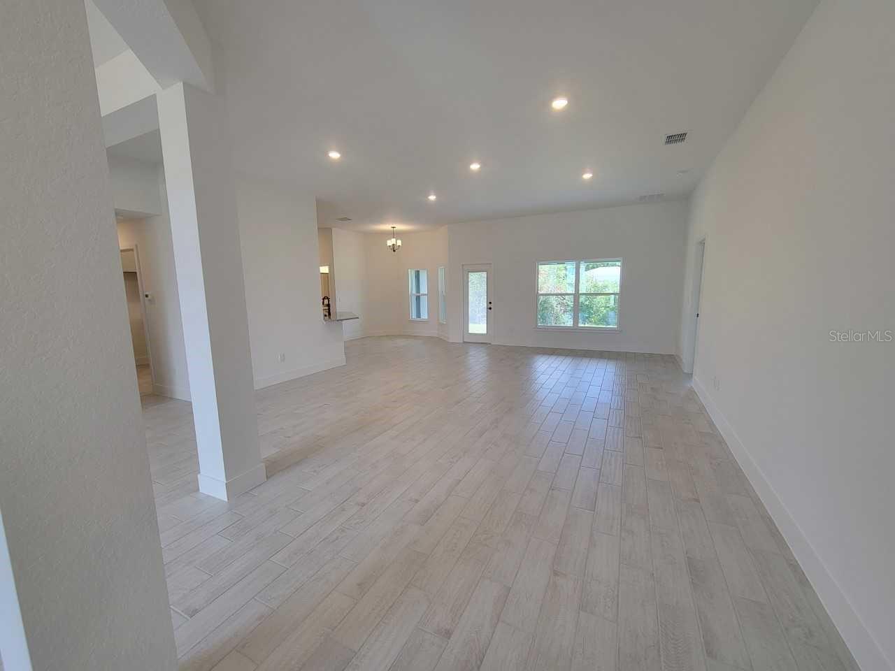 13060 Sw 38th Ter Property Photo 11