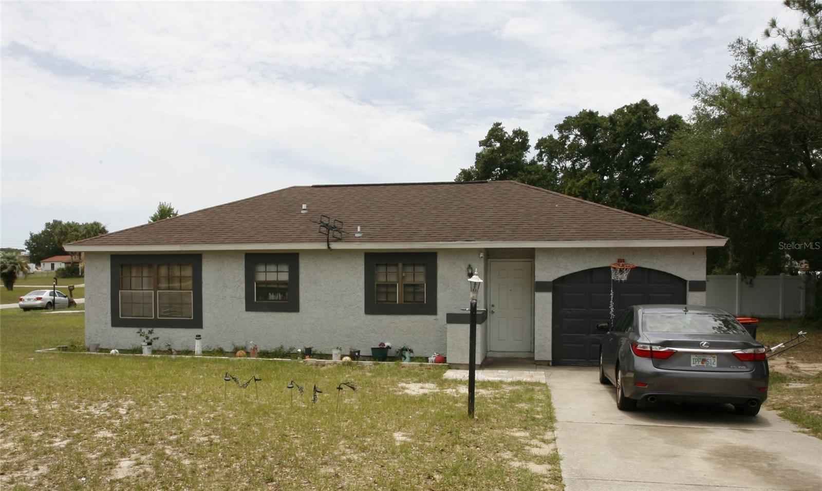 314 Oak Track Pass Property Photo 1