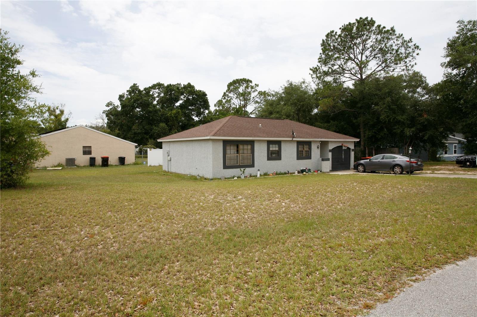 314 Oak Track Pass Property Photo 3