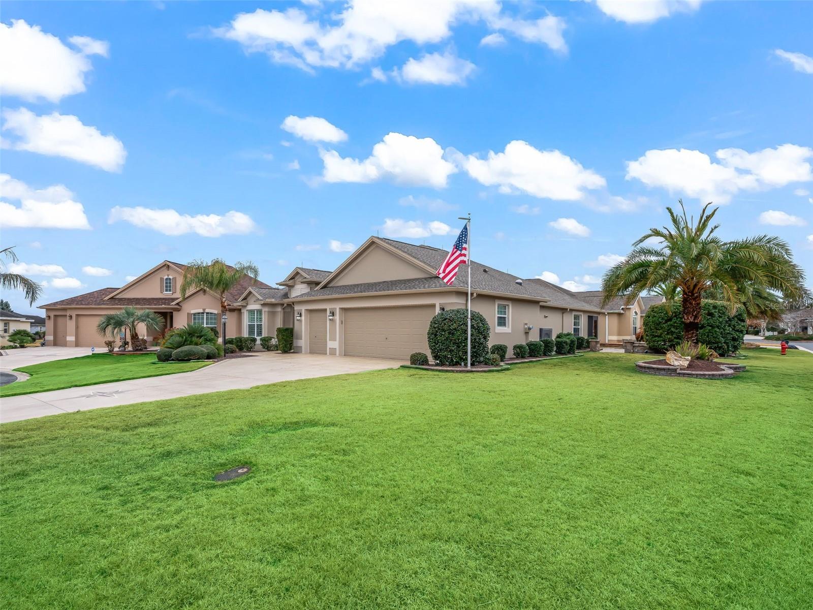 3556 Mistletoe Ct Property Photo 5