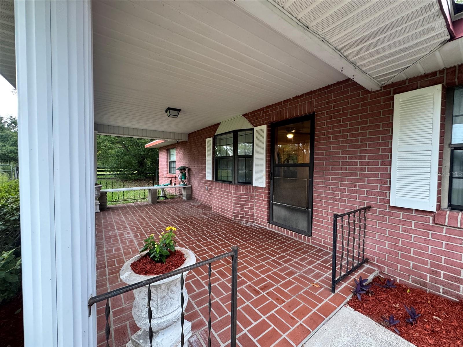 8225 E Highway 25 Property Photo 9