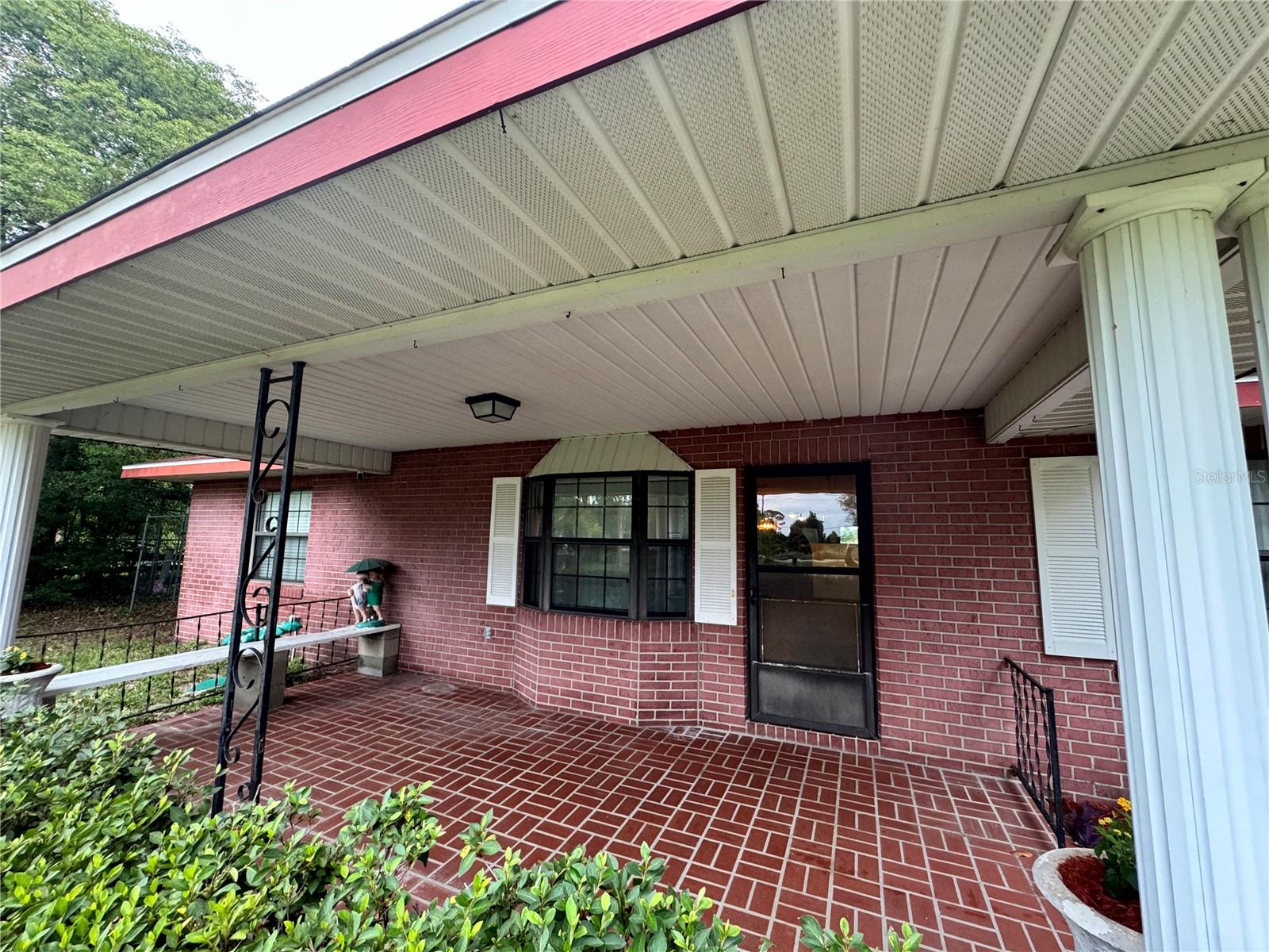 8225 E Highway 25 Property Photo 10
