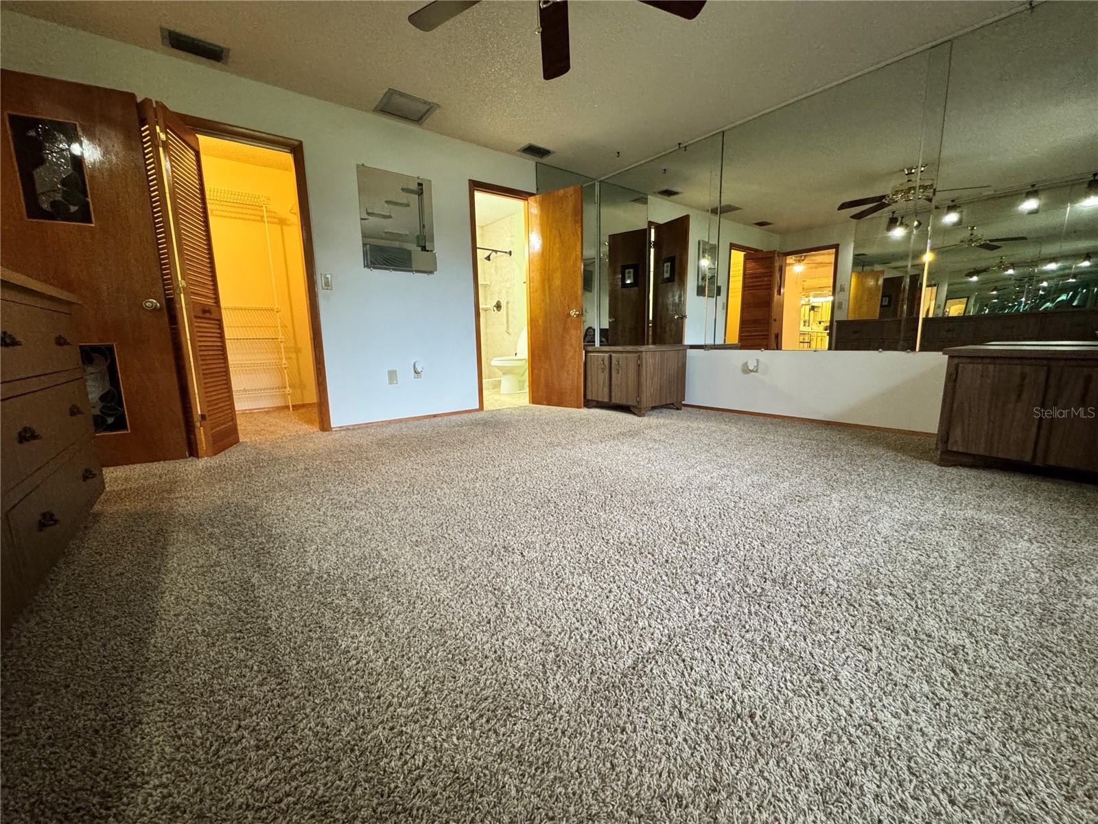 8225 E Highway 25 Property Photo 13