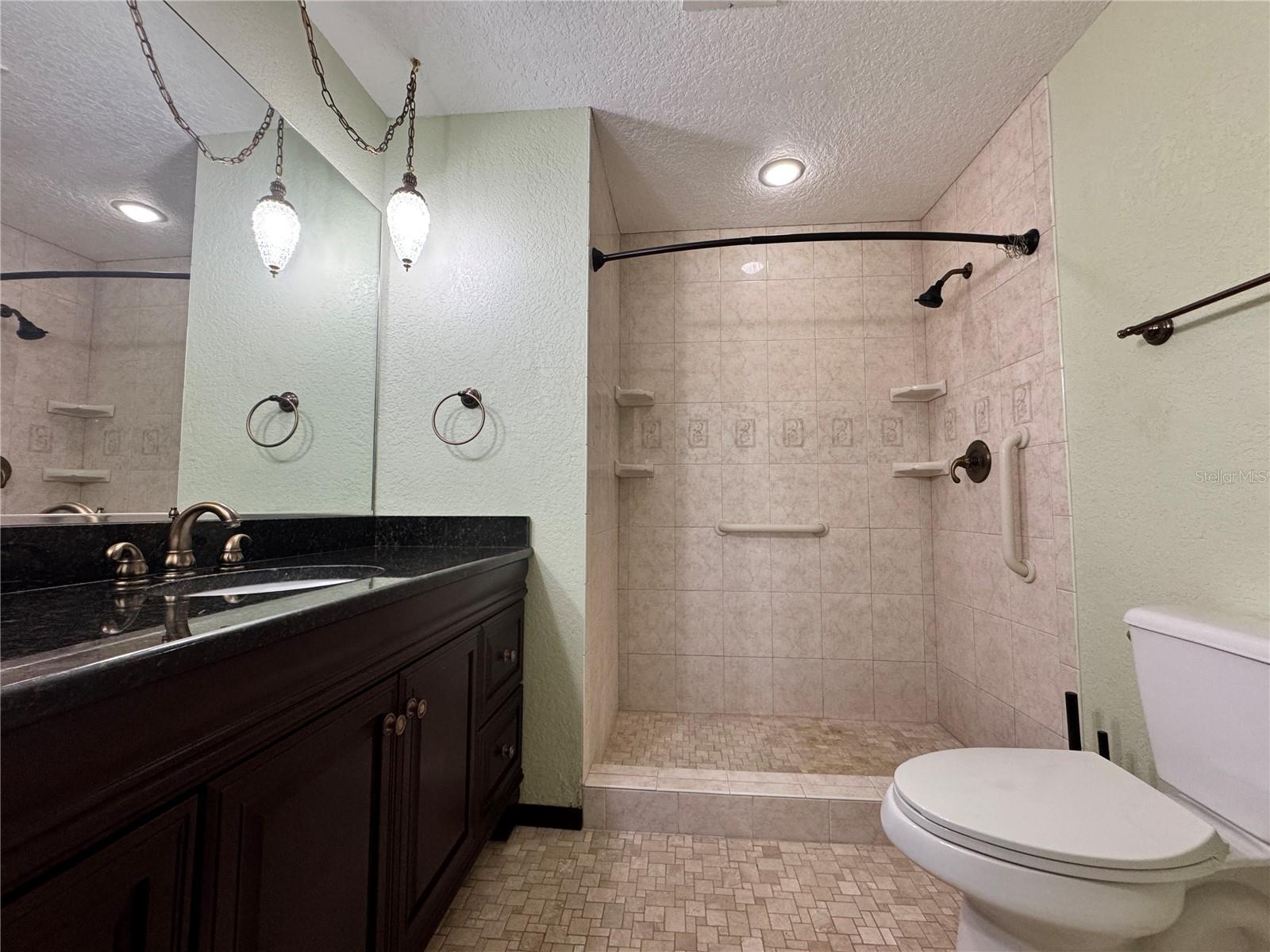 8225 E Highway 25 Property Photo 17