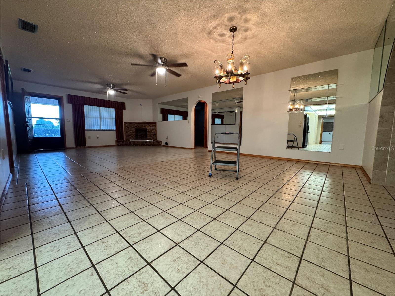 8225 E Highway 25 Property Photo 25