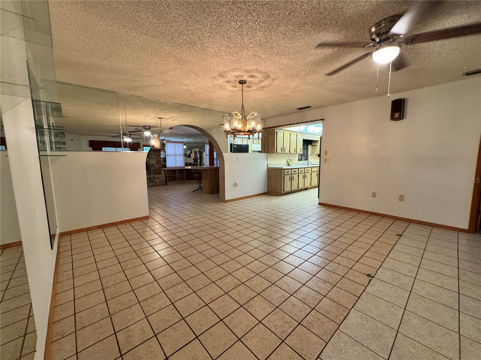 8225 E Highway 25 Property Photo 26