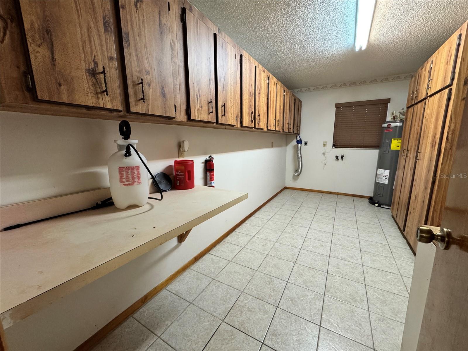 8225 E Highway 25 Property Photo 28