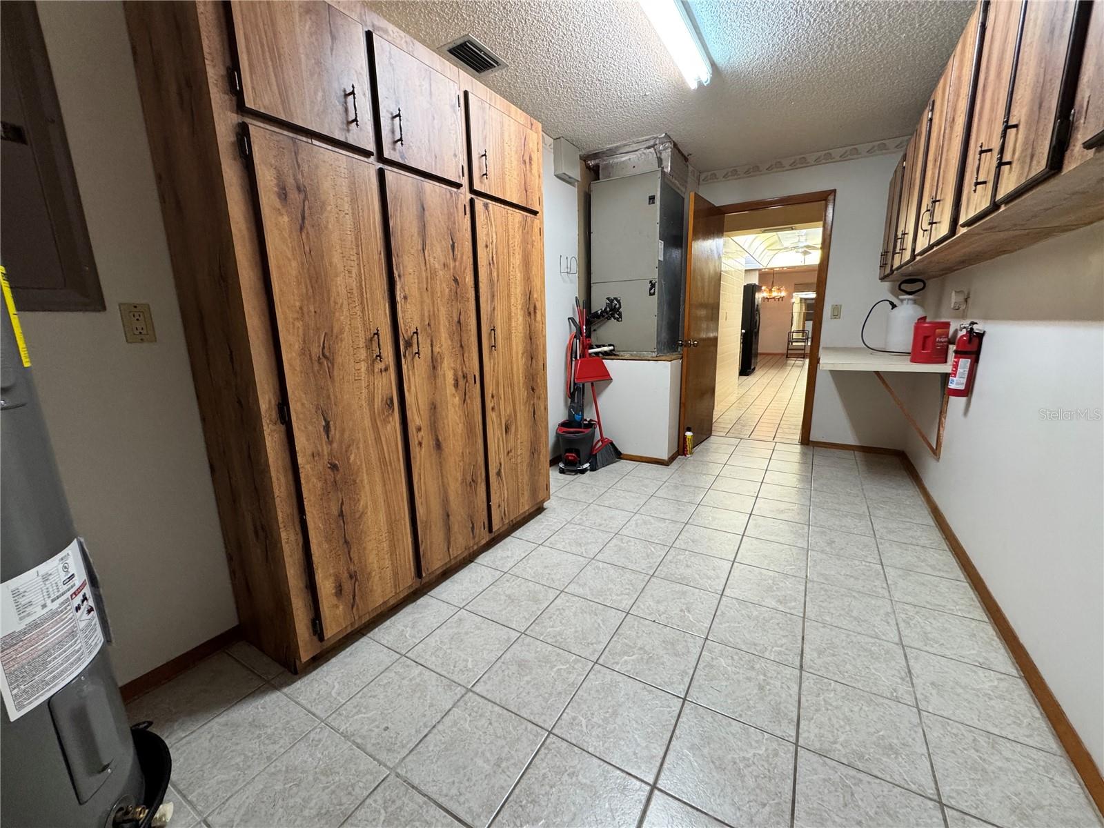 8225 E Highway 25 Property Photo 29