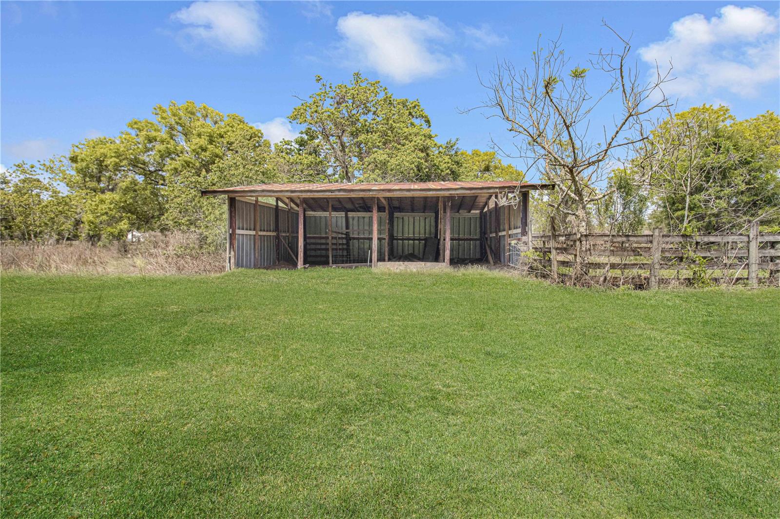 8225 E Highway 25 Property Photo 45