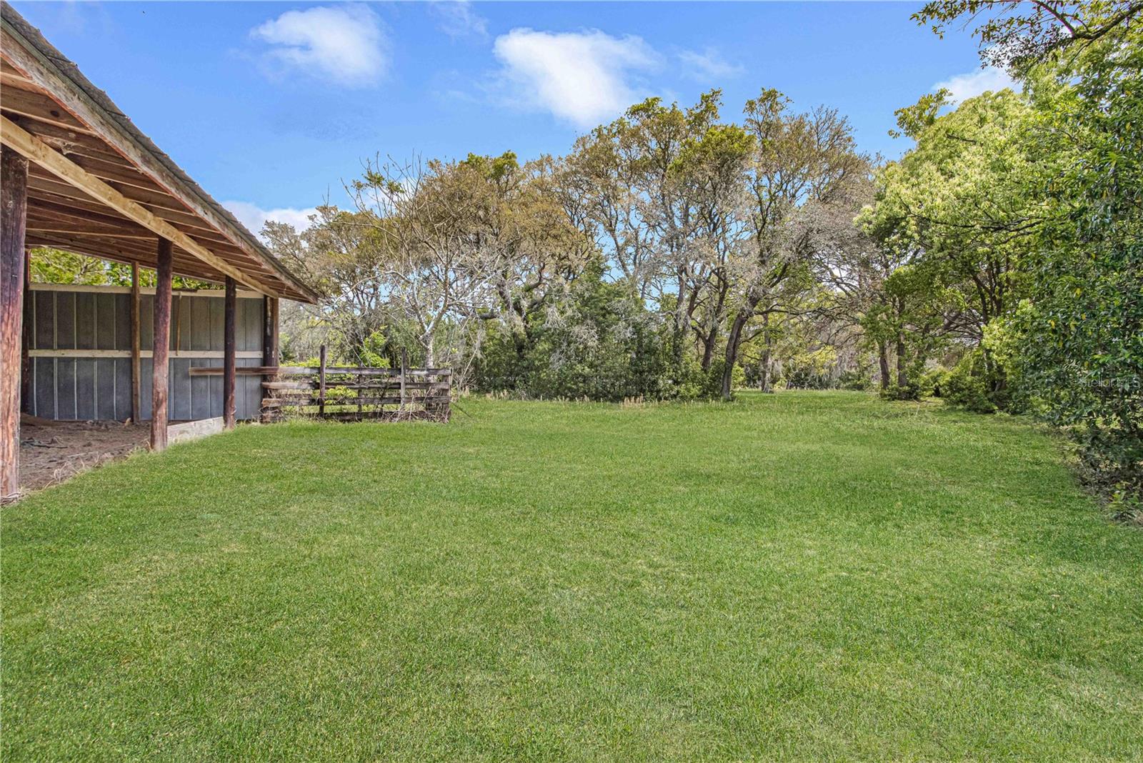 8225 E Highway 25 Property Photo 56