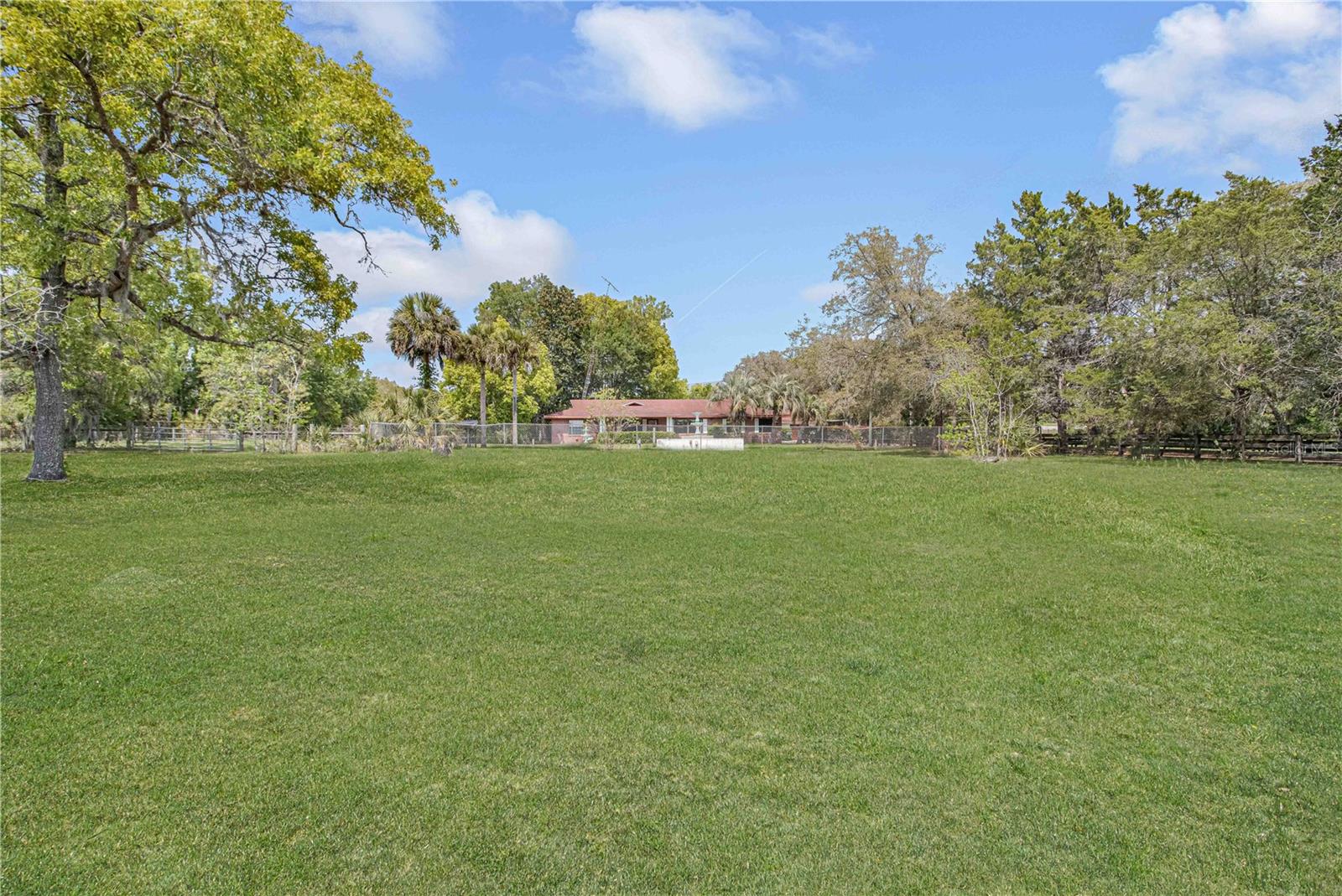 8225 E Highway 25 Property Photo 58