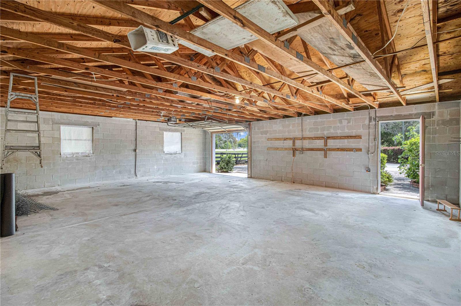 8225 E Highway 25 Property Photo 62