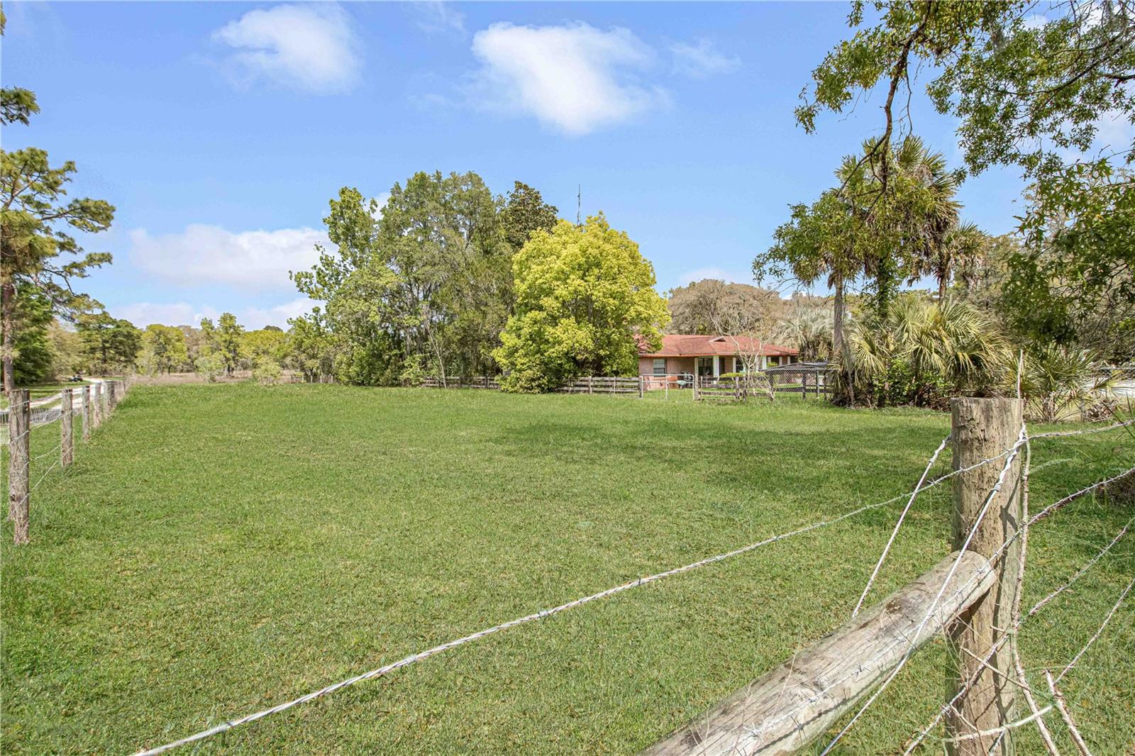 8225 E Highway 25 Property Photo 65