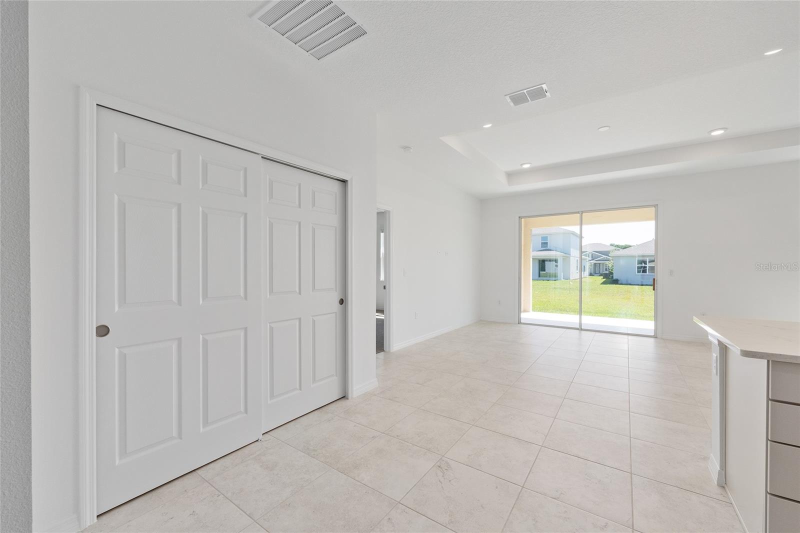 5705 Sw 71st Ave Property Photo 9