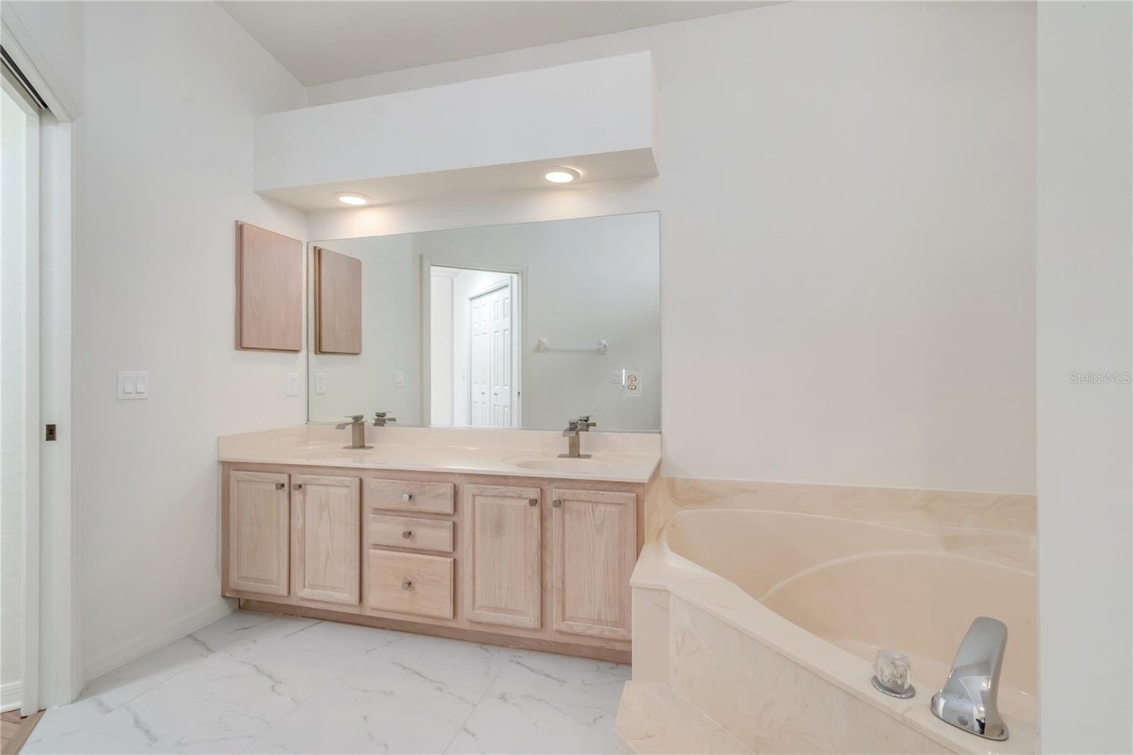 7649 Sw 103rd Loop Property Photo 34
