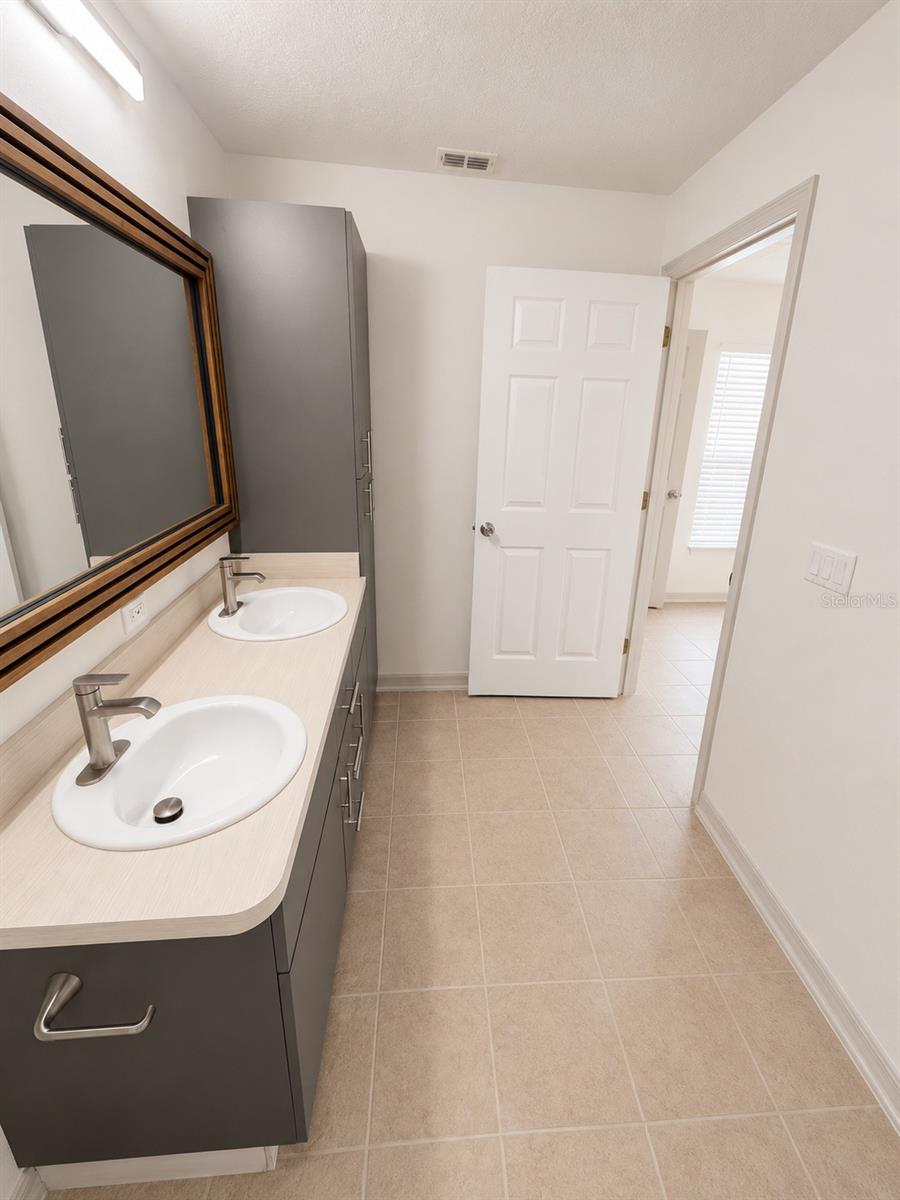 3029-3029 Walnut Ct Property Photo 5