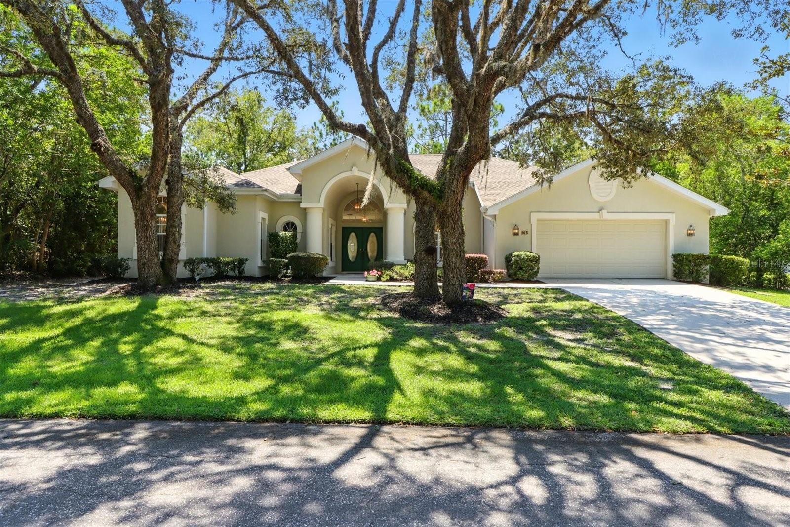 8 Sweetgum Ct N Property Photo 1