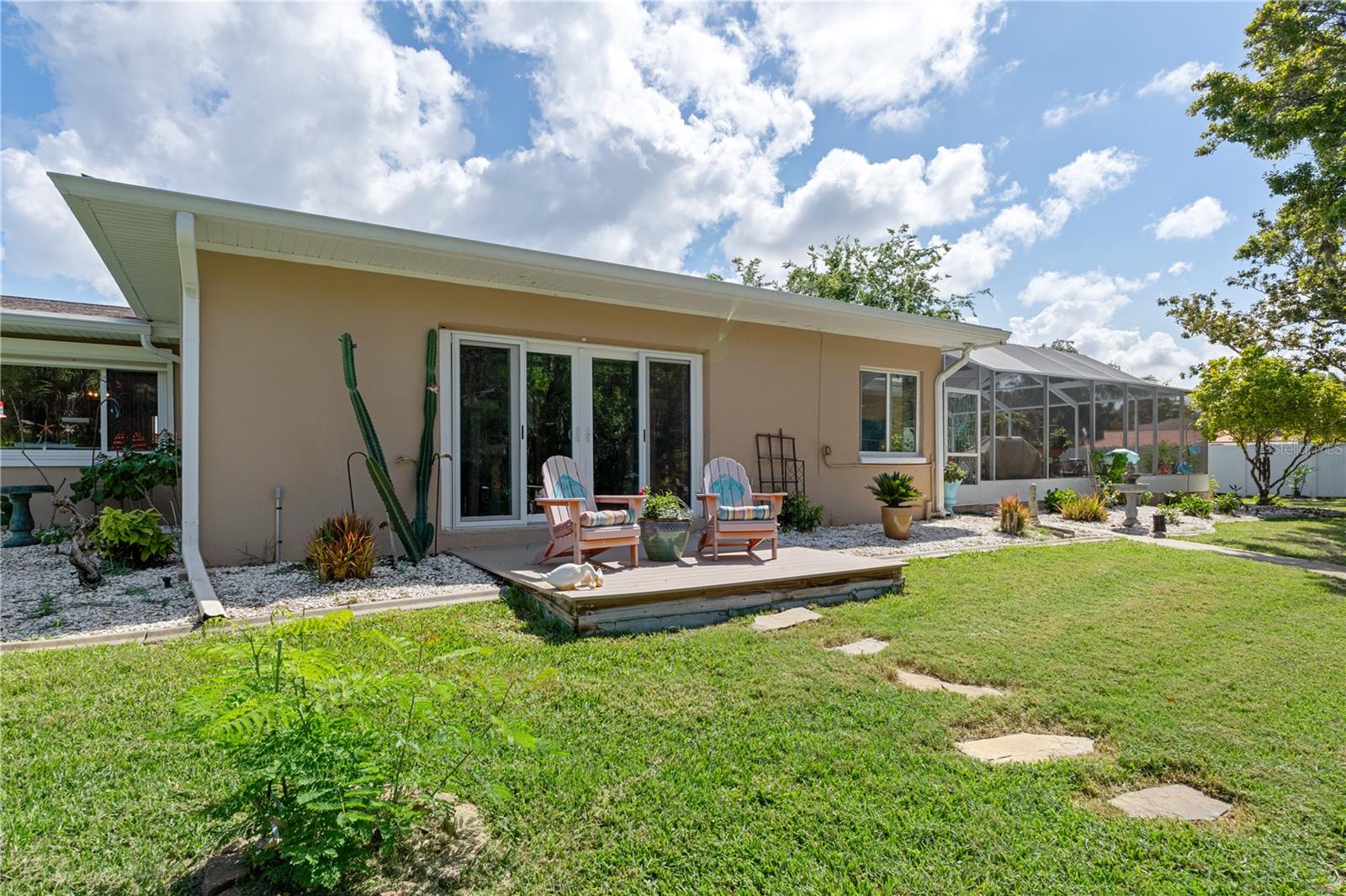 2160 N Watersedge Dr Property Photo 41