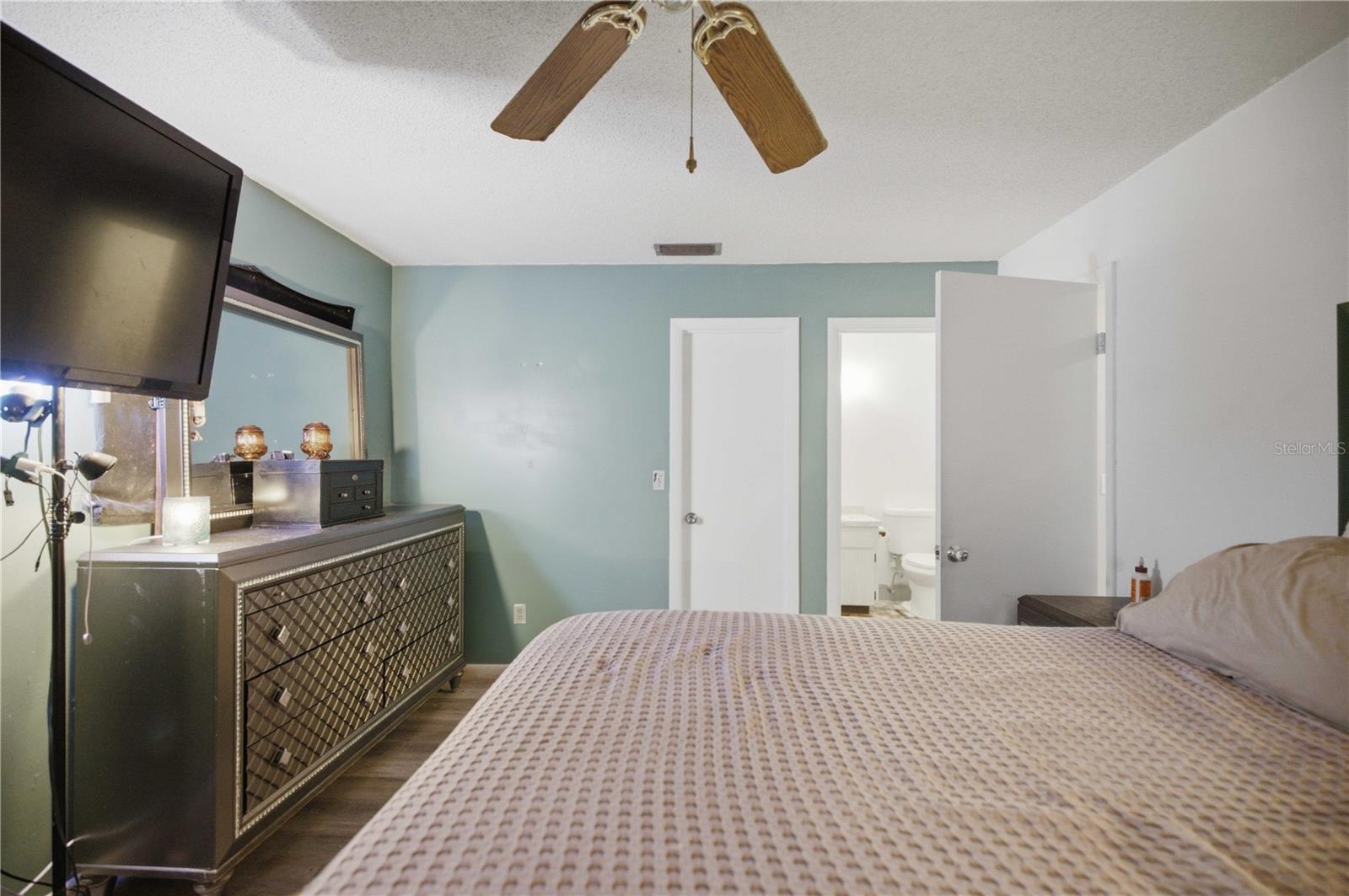 477 Spring Ln Property Photo 12