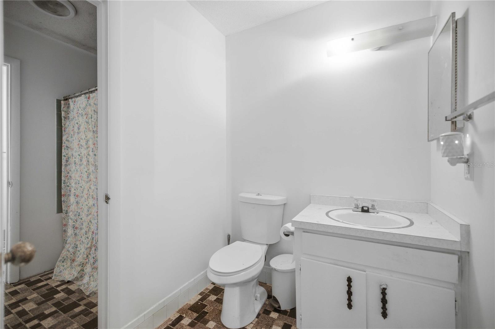 477 Spring Ln Property Photo 14