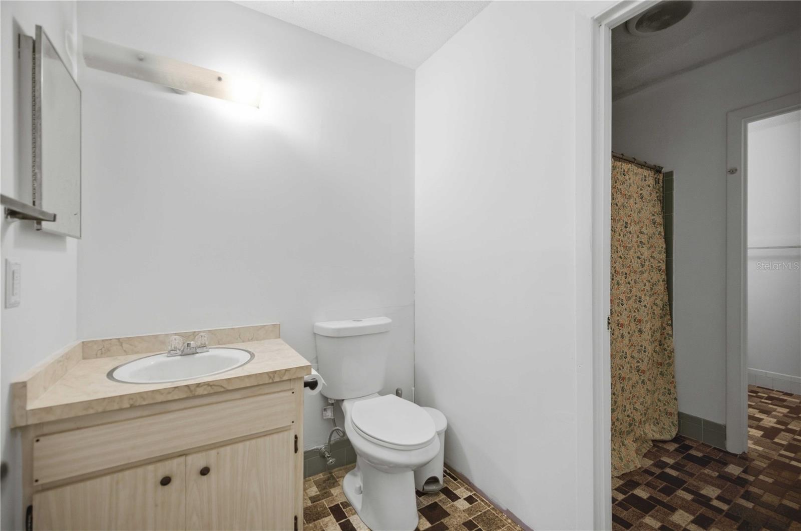 477 Spring Ln Property Photo 15