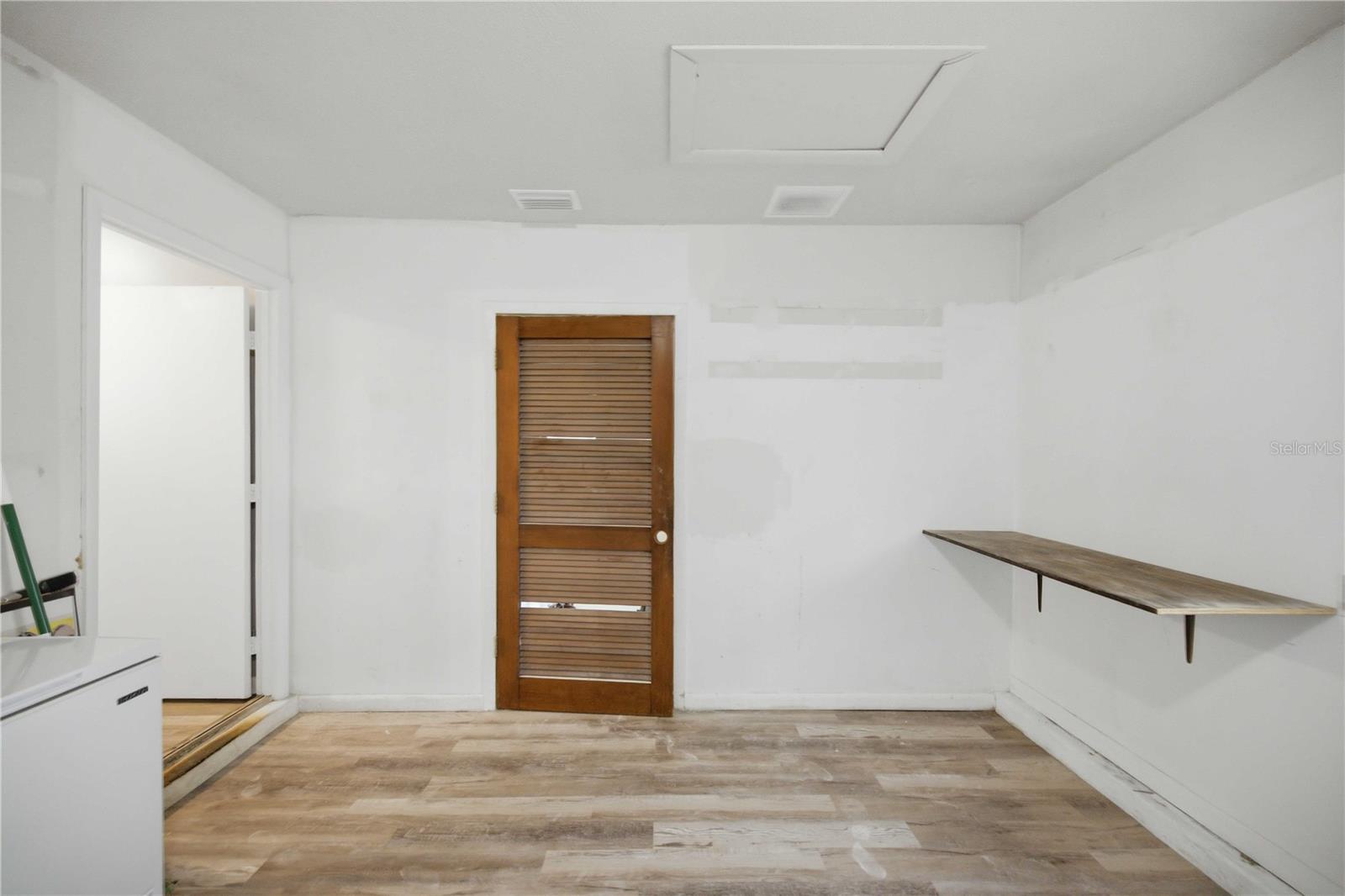 477 Spring Ln Property Photo 16