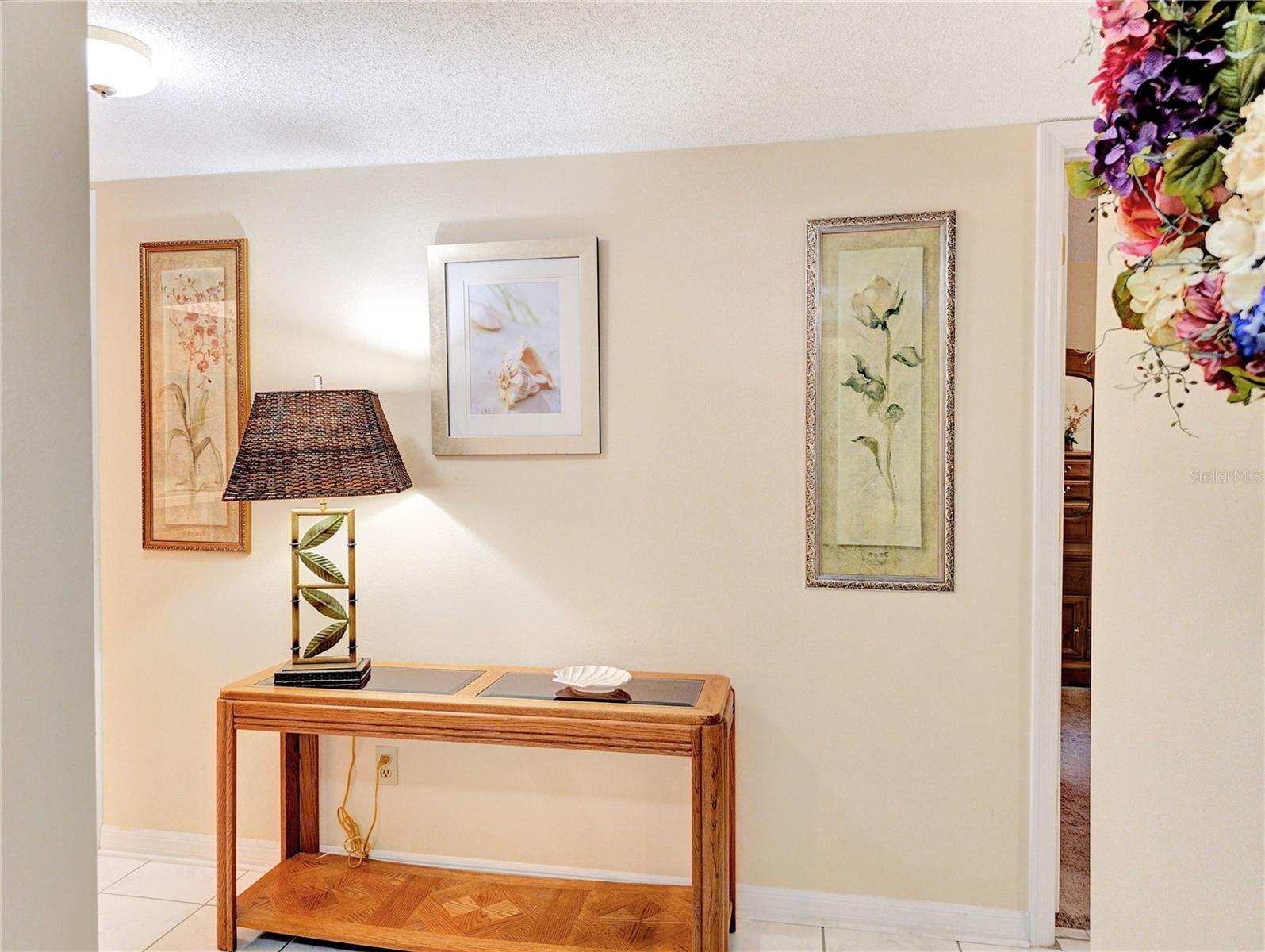 700 Midway Dr #b Property Photo 4