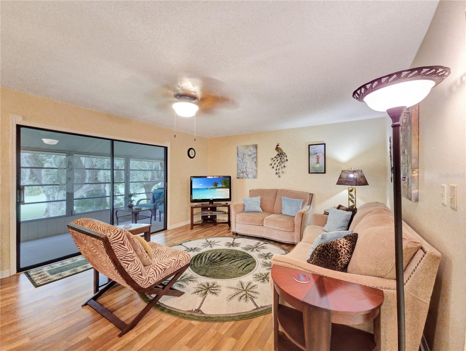 700 Midway Dr #b Property Photo 5