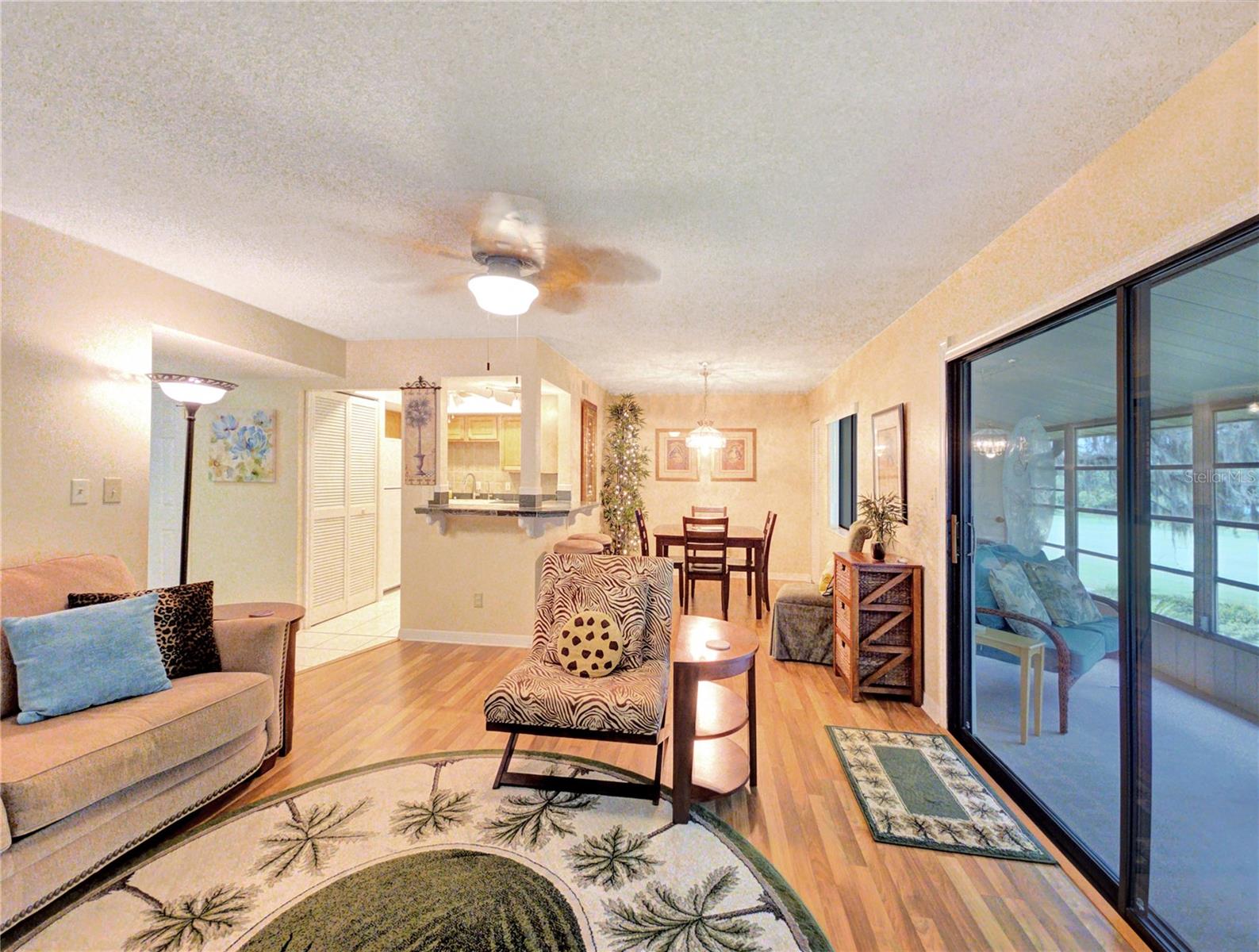 700 Midway Dr #b Property Photo 6