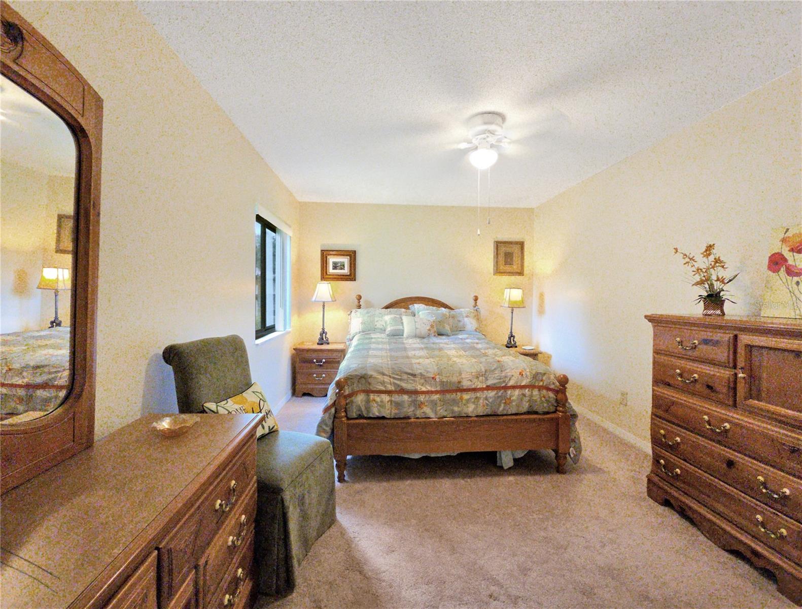 700 Midway Dr #b Property Photo 11