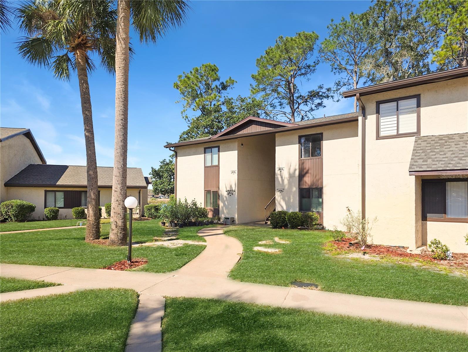 623 Midway Dr #b Property Photo 2