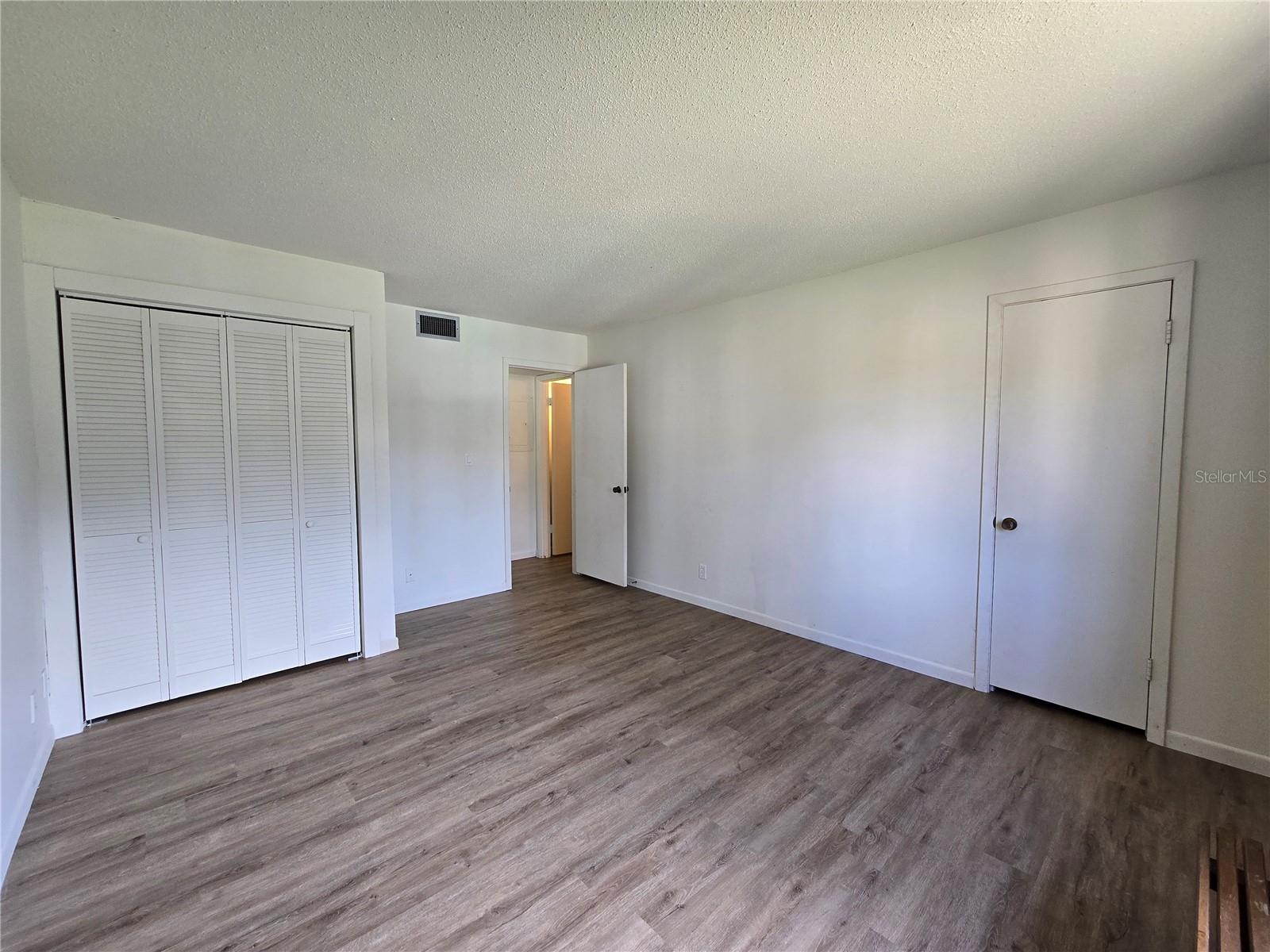 623 Midway Dr #b Property Photo 13