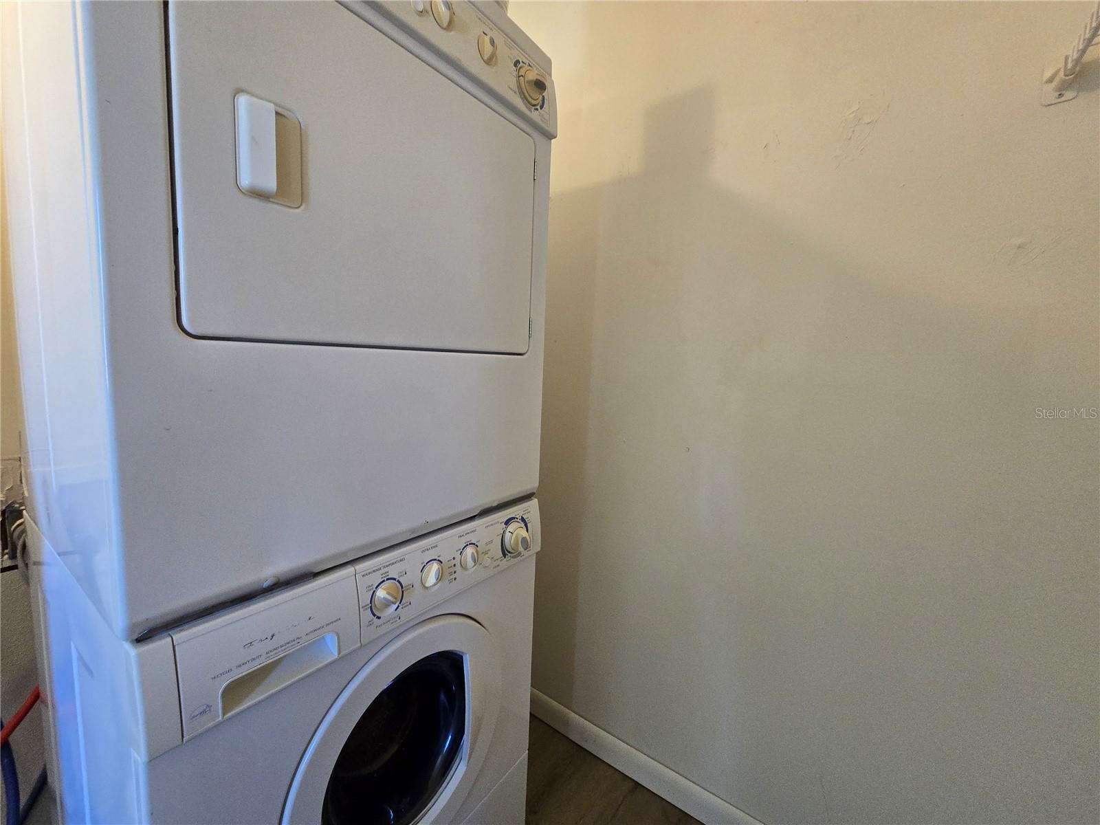 623 Midway Dr #b Property Photo 15