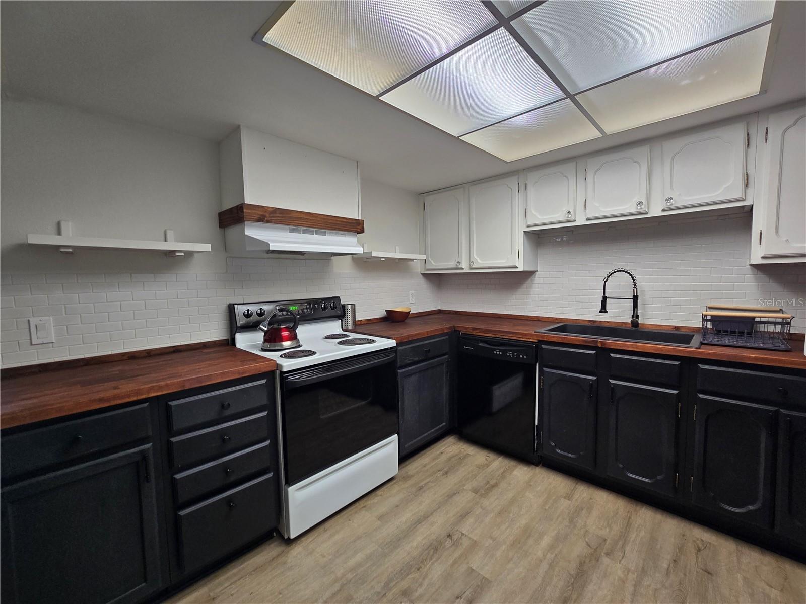 623 Midway Dr #b Property Photo 7