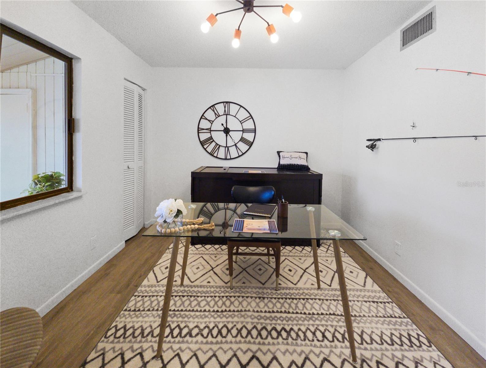 623 Midway Dr #b Property Photo 9