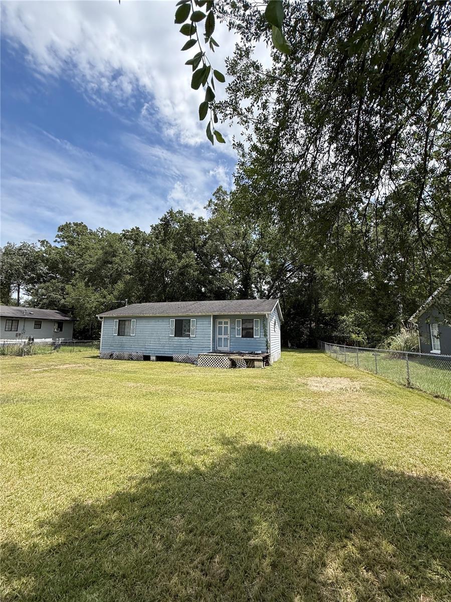 4600 SE 136TH LN Property Photo 1