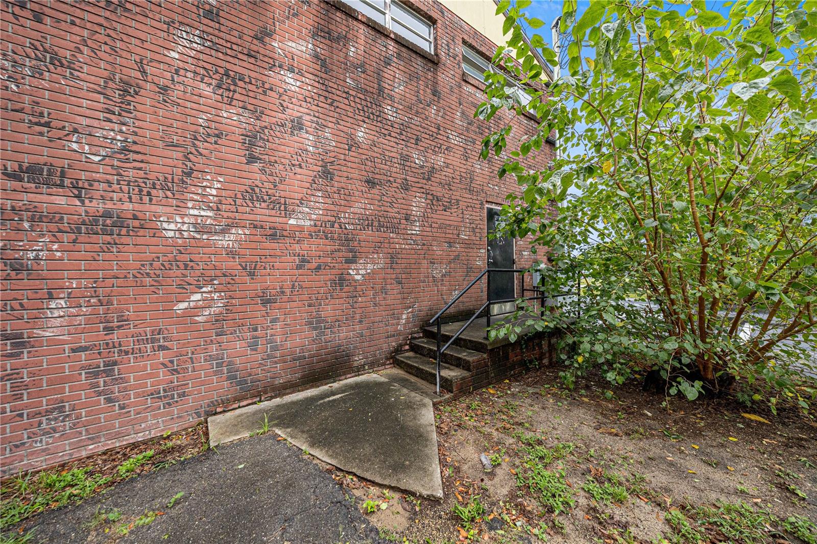 1412 N Magnolia Ave Property Photo 13