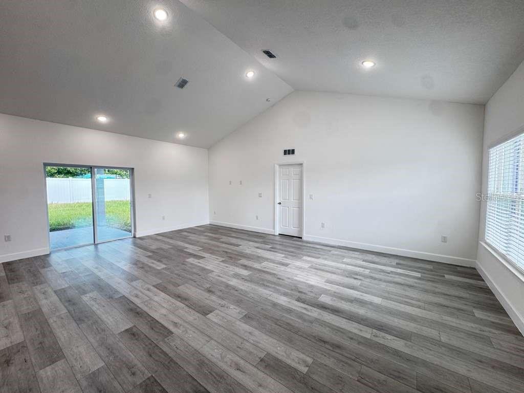 13376 Sw 49th Ave Property Photo 6