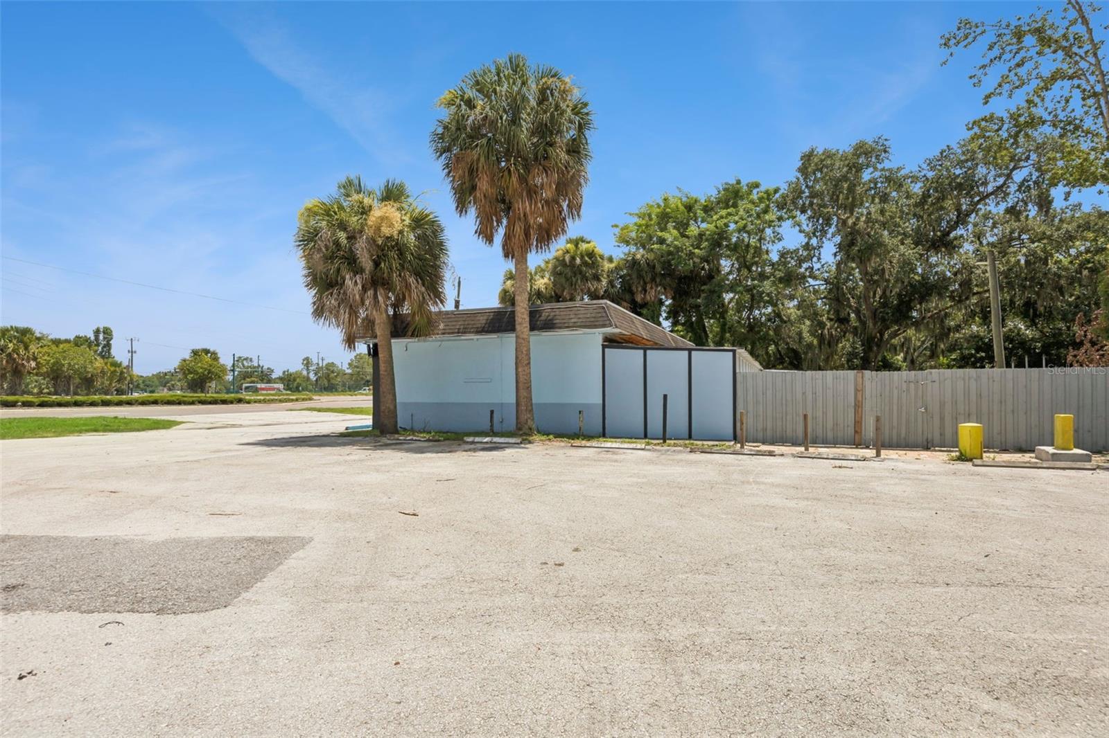 3640 Sanford Ave Property Photo 44