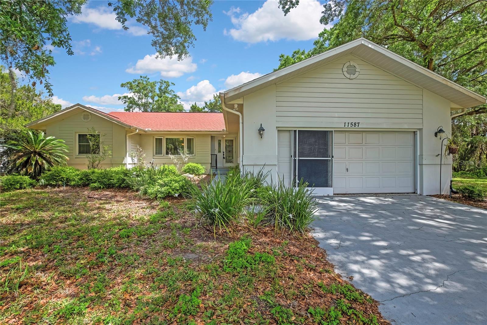 11587 W Timberlane Dr Property Photo 1