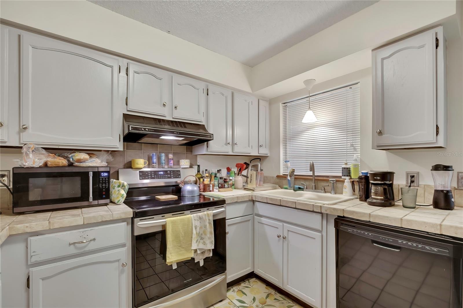 1931 Se 39th St Property Photo 12
