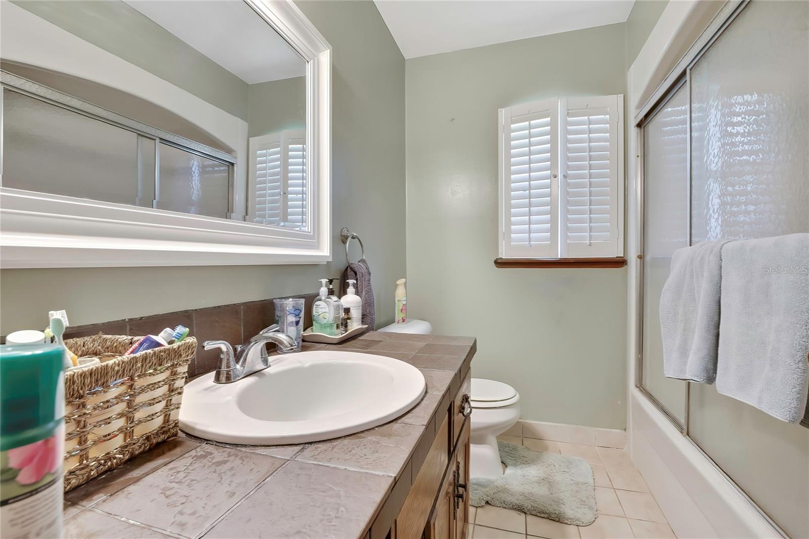 1931 Se 39th St Property Photo 18