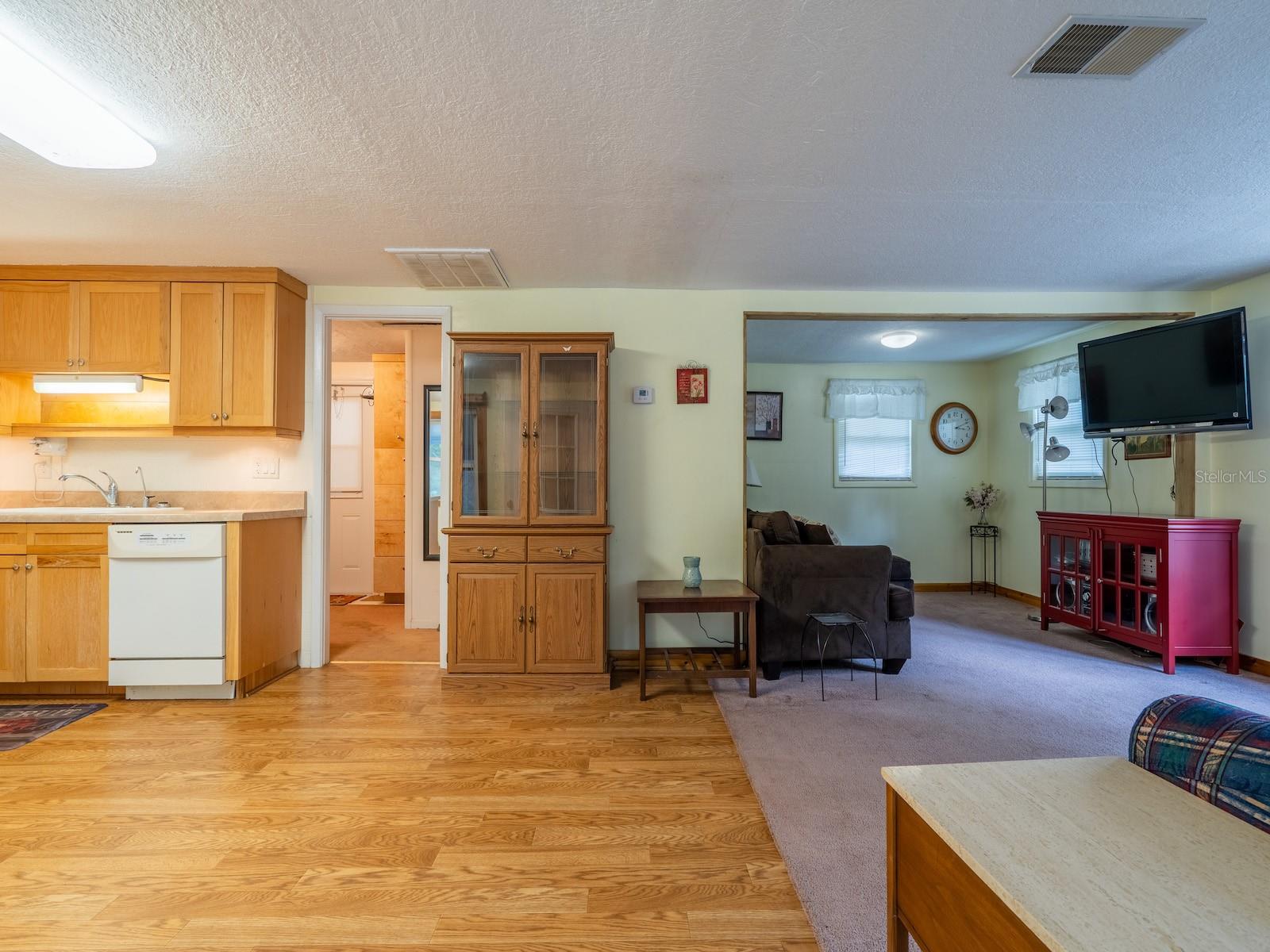 15265 Country Club Blvd Property Photo 7